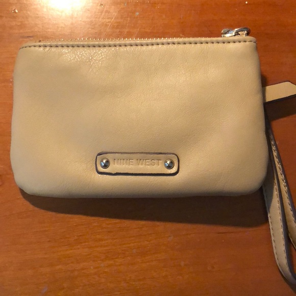 Nine West Wristlet - Picture 2 of 2